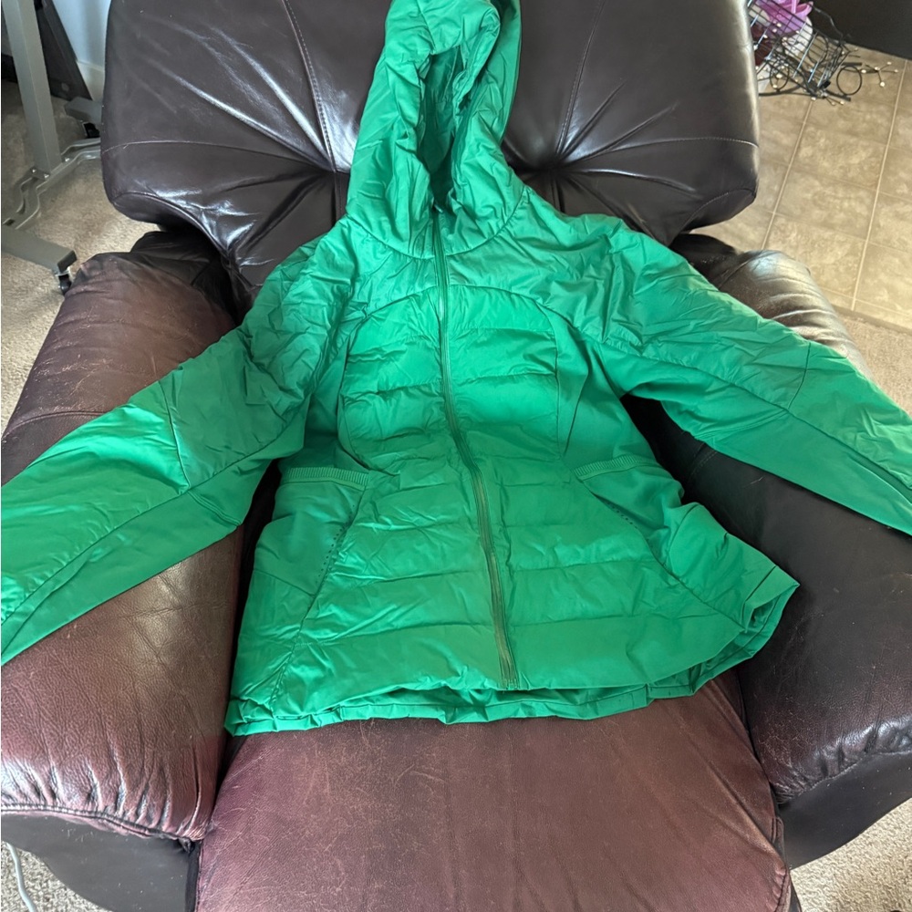 lululemon Athletica Emerald women’s Down For it All Jacket - Picture 4 of 5